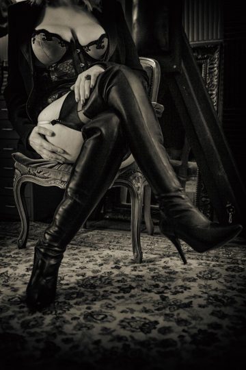 Dominatrice BDSM Soft Paris